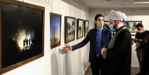 نمایشگاه عکس «قاب سرخ» در سمنان گشایش یافت