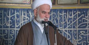 امام جمعه موقت سمنان: دسیسه دشمن با جان‌فشانی نیروهای مسلح و کمک مردم خنثی می‌شود