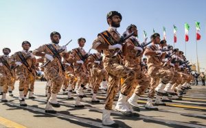 رژه نیروهای مسلح در سمنان برگزار شد/ اوج نمایش اقتدار