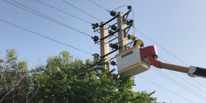اجرای طرح بهینه‌سازی ۳۵ هزار متر شبکه توزیع برق در مهدی‌شهر