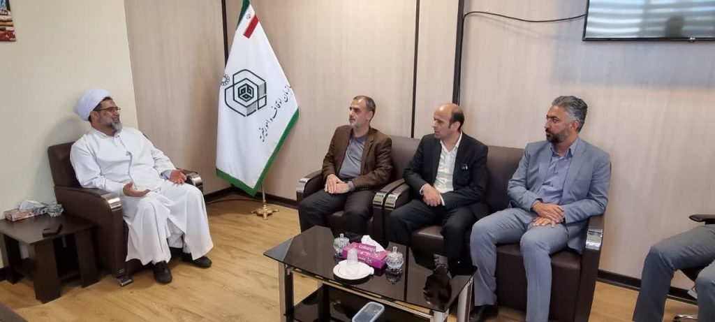 مدیرعامل بنیاد توسعه و عمران موقوفات کشور با حضور در اداره کل اوقاف و امور خیریه استان سمنان با حجت الاسلام و المسلمین علیزاده مدیرکل جدید اوقاف و امور خیریه استان دیدار و گفتگو کرد.