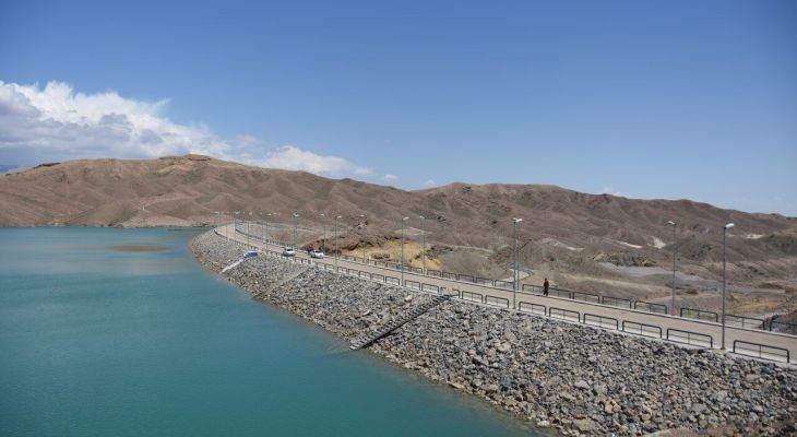 مدیرعامل شرکت آب منطقه‌ای سمنان از کاهش محسوس ورودی آب به سدهای مهم استان خبر داد و خواستار همکاری کشاورزان در رعایت الگوهای کشت و مدیریت بهینه مصرف آب شد تا بخش کشاورزی دچار بحران نشود.