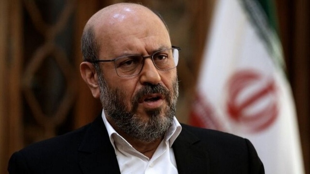 سردار حسین دهقان با تأکید بر حمایت از تولید و اشتغال، اعلام کرد بنیاد مستضعفان نه‌تنها رقیب بخش خصوصی نیست بلکه هم‌راستا با دولت در راستای توسعه صنعتی و توانمندسازی مناطق محروم کشور فعالیت می‌کند.