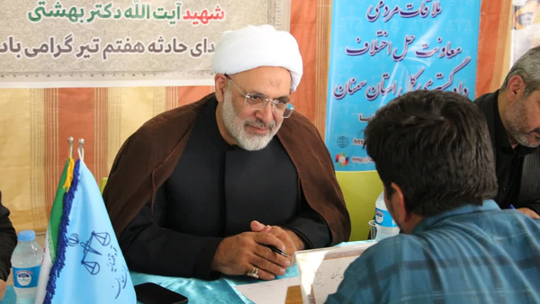 رئیس‌کل دادگستری استان سمنان از رشد ۱۵ درصدی دیدارهای چهره‌به‌چهره با مردم در راستای سیاست‌های تحول قضائی خبر داد.