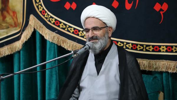 نماینده ولی فقیه در استان سمنان بر الگوگیری ملت از آموزه‌های عاشورا تأکید کرد و آن را رمز پیروزی ملی دانست و گفت: عشق و ولایتمداری مردم ایران، سپری نیرومند در برابر دشمنان شده است.