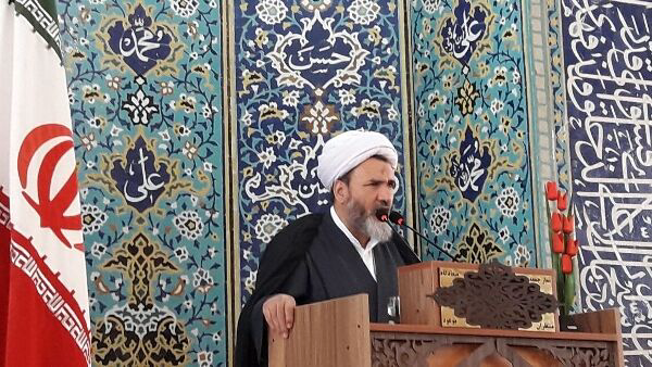 امام جمعه مهدی‌شهر گفت: پیروزی جبهه حق انقلاب اسلامی در برابر دشمنان نیازمند صبر راهبردی، تقوای جمعی، وحدت و بازدارندگی هوشمندانه است و جامعه دینی باید با بصیرت و همکاری در برابر تهدیدها ایستادگی کند.