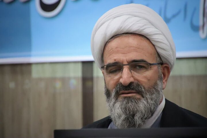 نماینده ولی فقیه در استان سمنان بر لزوم آماده‌باش کامل دستگاه‌های اجرایی برای استقبال از زائران رضوی و مراسم ۲۸ صفر تأکید کرد.
