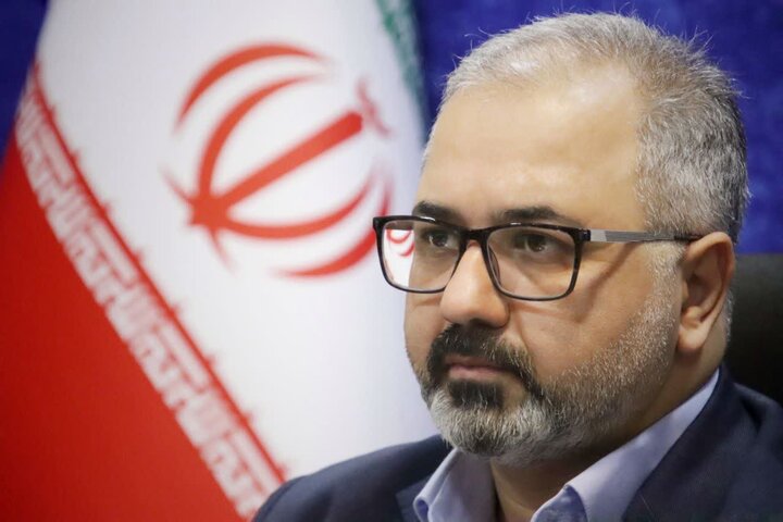معاون توسعه مدیریت و منابع استانداری سمنان اعلام کرد تعطیلی پنجشنبه‌ها در استان تا پایان شهریورماه تمدید شده و ساعت کاری کارمندان از ۶ صبح تا ۱۳ بدون تغییر باقی می‌ماند.