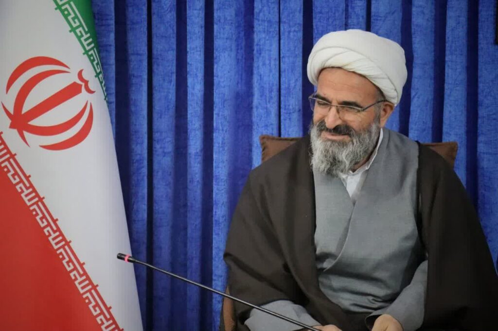 نماینده ولی‌فقیه در استان سمنان تأکید کرد: فرهنگ مدرسه‌سازی باید به عموم جامعه تعمیم داده شود و مشارکت در این امر تنها با سرمایه‌های کلان محقق نمی‌شود.