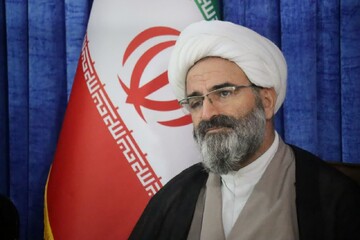 نماینده ولی‌فقیه در استان و امام‌جمعه سمنان گفت: دختران ما اگر می‌خواهند در جامعه اثرگذار باشند، باید همچون شهید حاج قاسم سلیمانی، نخست به خودسازی و تهذیب نفس اهتمام ورزند.