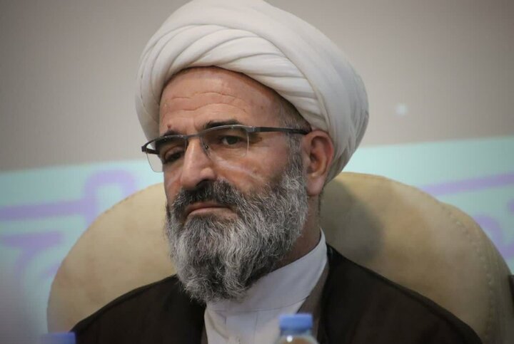 نماینده ولی‌فقیه در استان سمنان تأکید کرد: انتظار ظهور تنها با شعار محقق نمی‌شود و منتظران واقعی باید با عدالت‌محوری، مبارزه با ظلم و مسئولیت‌پذیری، زمینه‌ساز دوران طلایی امام عصر(عج) باشند.