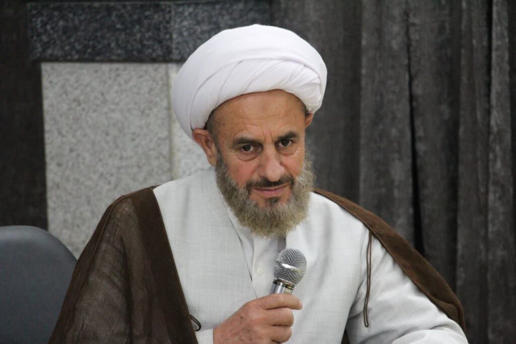 رئیس شورای وحدت شهرستان مهدی‌شهر گفت: سئولان باید خادم مردم باشند، نه صرفاً مسئول. همان‌طور که رهبر معظم انقلاب فرمودند، هر کس در هر جایگاهی هست باید خود را خدمتگزار بداند.