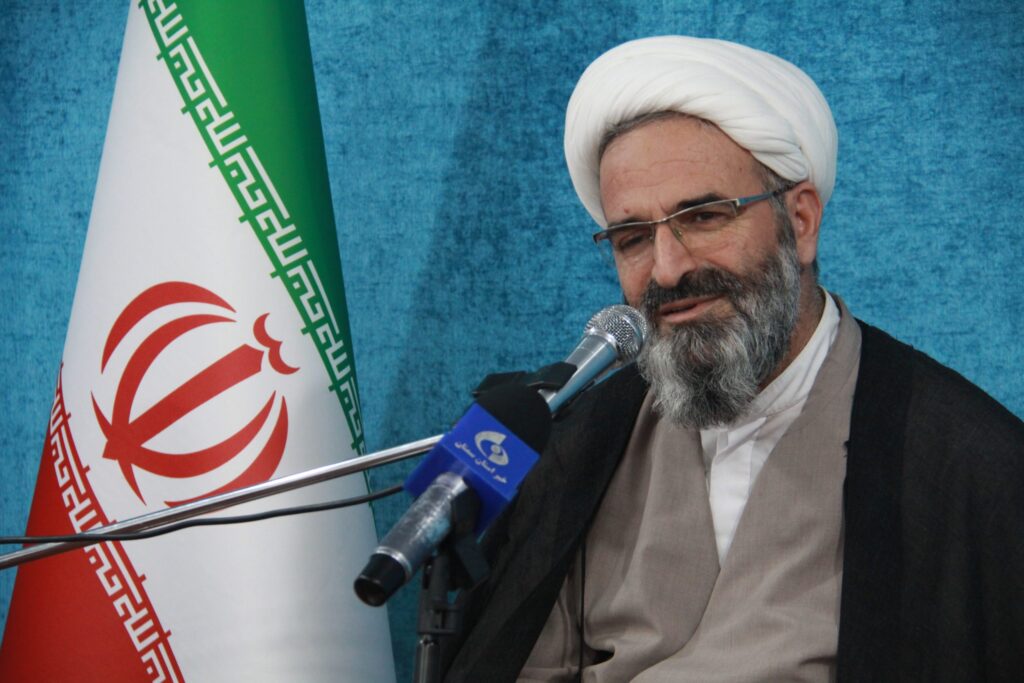 نماینده ولی‌فقیه در استان سمنان با تأکید بر اهمیت مدیریت ظریف حوزه میراث فرهنگی و گردشگری، بر ضرورت کادرسازی و تربیت مدیران توانمند برای حفظ و توسعه ظرفیت‌های فرهنگی استان تأکید کرد.