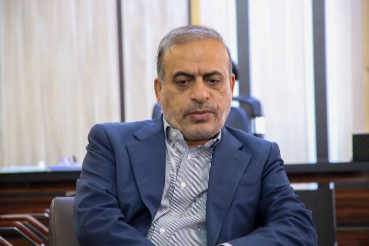 فرماندار ویژه شاهرود با تأکید بر نقش حیاتی واحدهای تولیدی در رونق اقتصادی، از عزم جدی مسئولان شهرستان برای رفع موانع تولید و حمایت همه‌جانبه از کارآفرینان خبر داد.