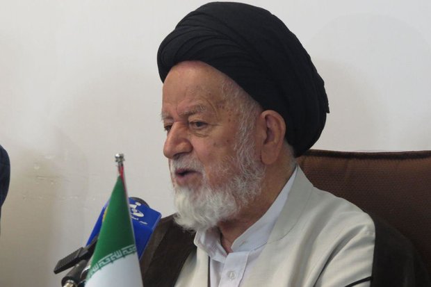نماینده شاهرود و میامی در مجلس ضمن عرض تسلیت به مناسبت درگذشت آیت الله شاهچراغی، این عالم ربانی را الگوی مردم داری معرفی کرد.