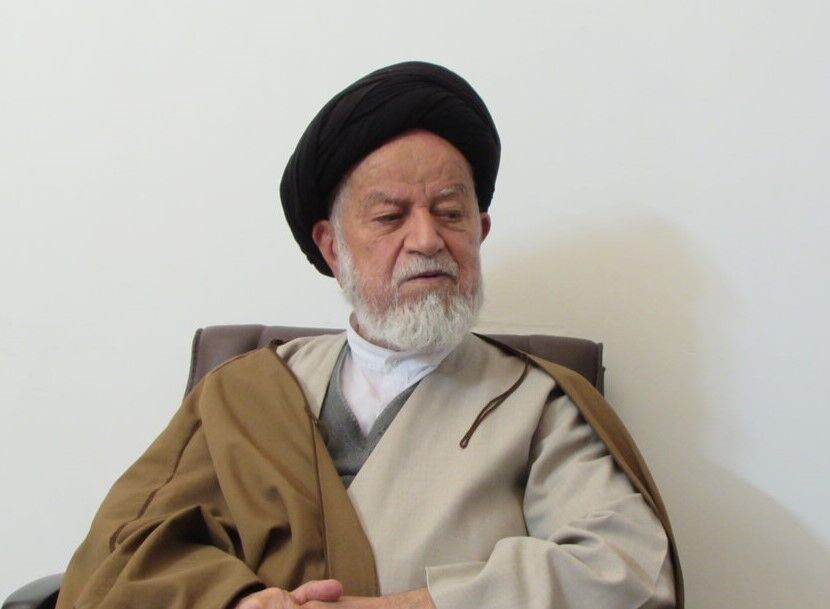 رئیس کل دادگستری استان سمنان ضمن گرامی داشت یاد مرحوم آیت الله شاهچراغی از ایشان به عنوان عالمی صادق و روحانی اخلاق مدار یاد کرد.