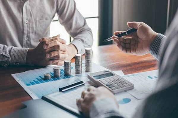 دادستان سمنان با تأکید بر اینکه پرداخت مالیات مسئولیتی اجتماعی و قانونی است گفت: در برابر هرگونه فرار مالیاتی، ترک فعل و قصور در اعلام جرم، برخورد قاطع و فوری انجام خواهد شد.