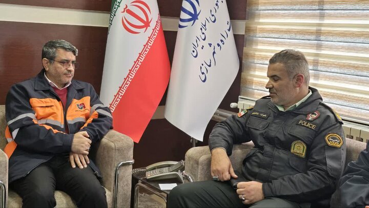 مدیرکل راه و شهرسازی شرق استان سمنان با تأکید بر ضرورت تعامل مستمر میان پلیس و راهداری گفت: تقویت هماهنگی‌های میدانی میان این دو مجموعه نقش مؤثری در ارتقای ایمنی جاده‌ها و کاهش سوانح رانندگی در محورهای شرق استان دارد.
